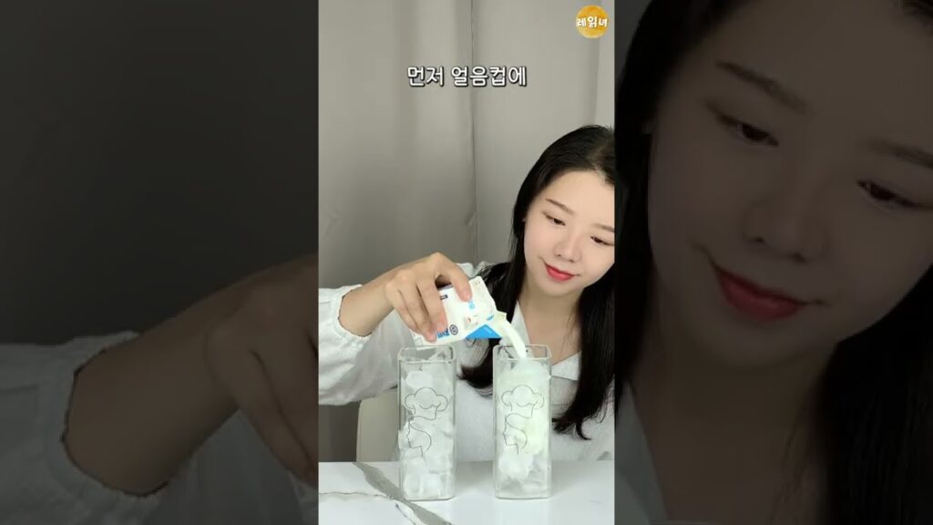 [Video] How to Make the Ultimate Korean Convenience Store Combo Under 5,000 Won