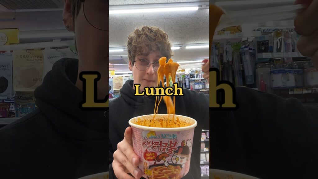 [Video] I Tried the Korean Convenience Store Combo and Here Is What Happened