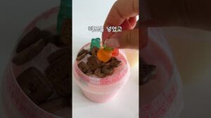 [Video] I Tried the Korean Convenience Store Frozen Milk Hack and Here Is What Happened