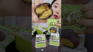 [Video] I Tried the K-Convenience Store Choco Snack That Went Viral